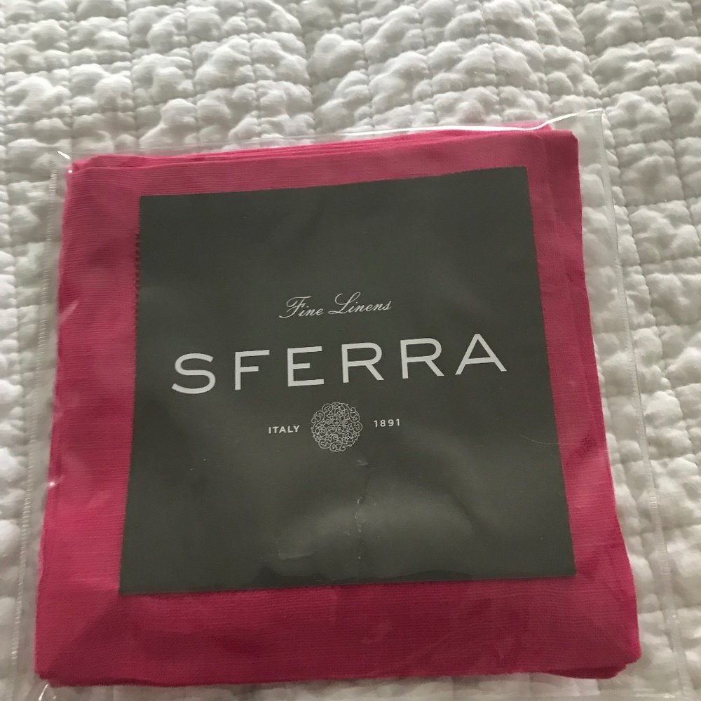 New Sferra raspberry cocktail napkins